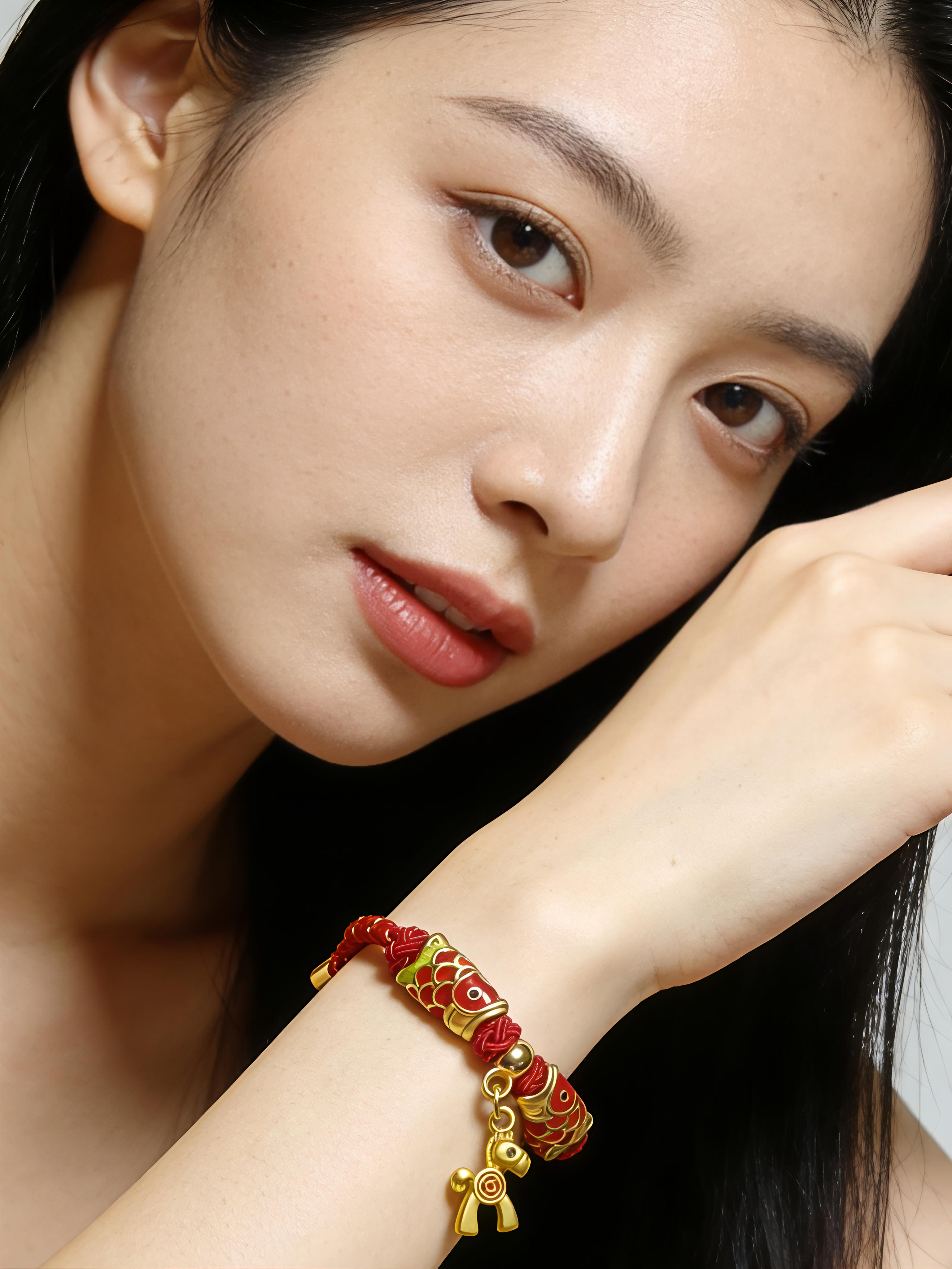 BGM02 PREMIUM Charming Scarlet Adjustable Charmed Bracelet + Natural Nanjing Yuhua Agate + Jewellery Zipper Box Mystery Set