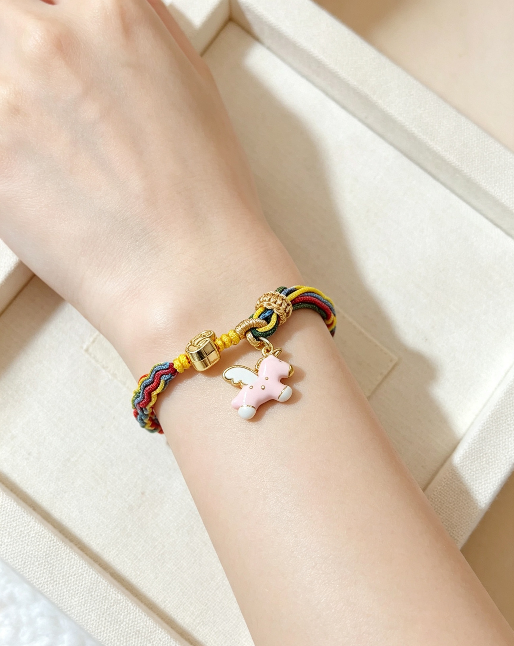 GOOD18 - PREMIUM Good'ness Rainbow Hand Braided Natural Detachable Enamel Horse Charm Beaded Adjustable Bracelet